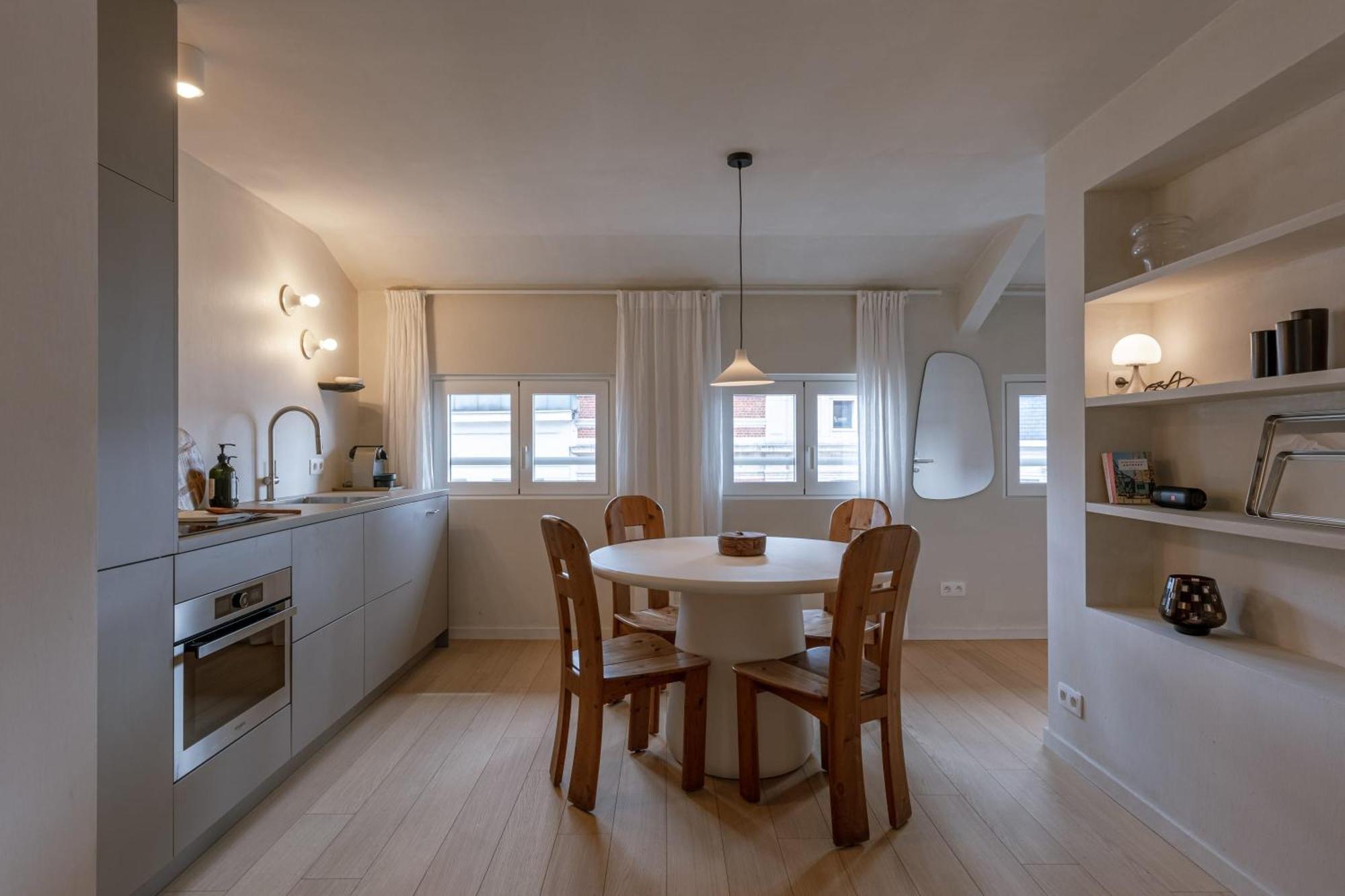Huswell - Urban Getaway For Two In The Heart Of Antwerp Apartment Exterior foto